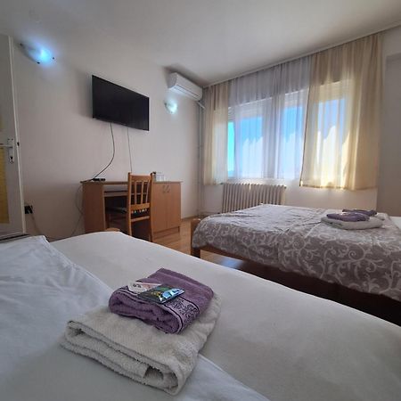Hotel Konaciste Trstenik Exteriér fotografie