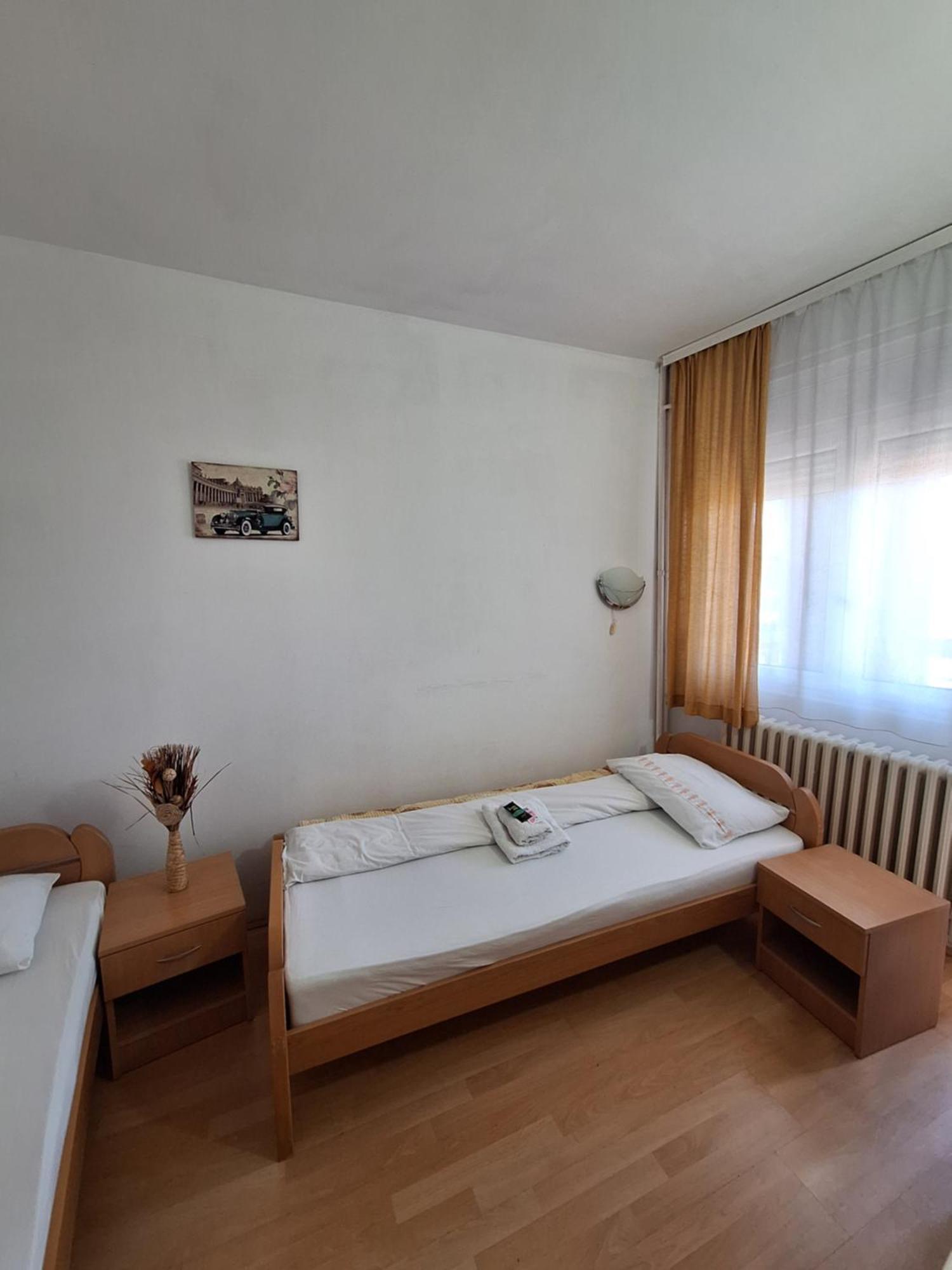 Hotel Konaciste Trstenik Exteriér fotografie