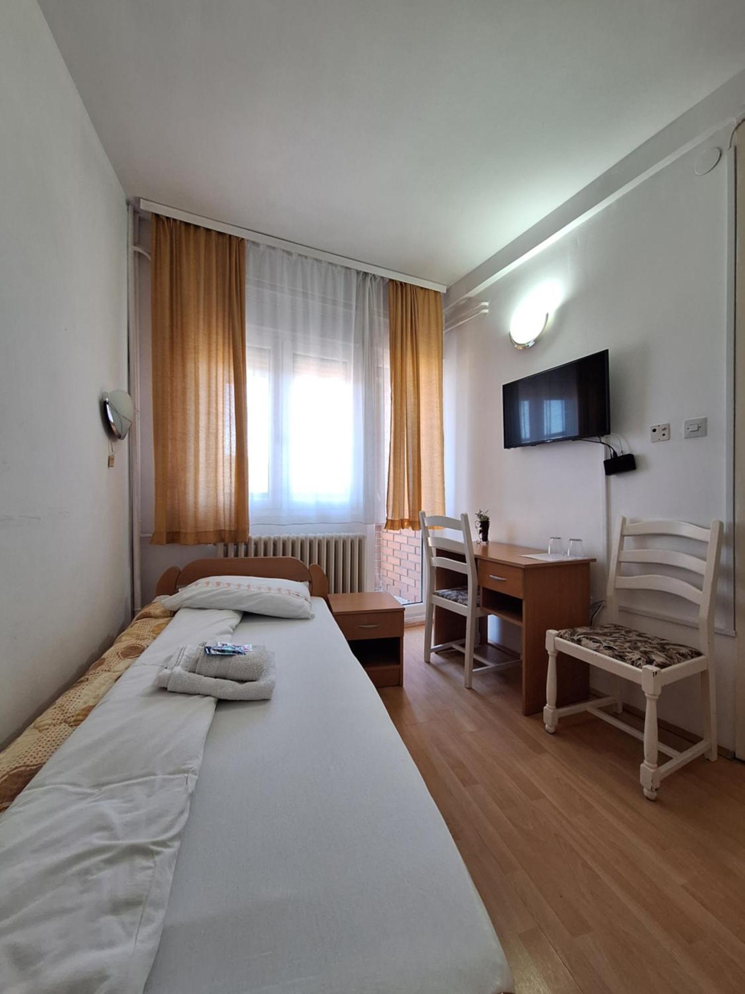 Hotel Konaciste Trstenik Exteriér fotografie